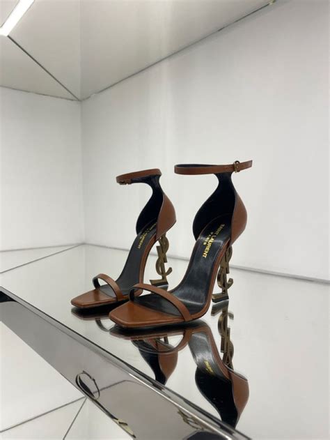 scarpe di ysl